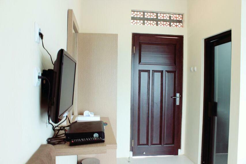 Amerta Giri Guest House โวโนโซโบ ภายนอก รูปภาพ