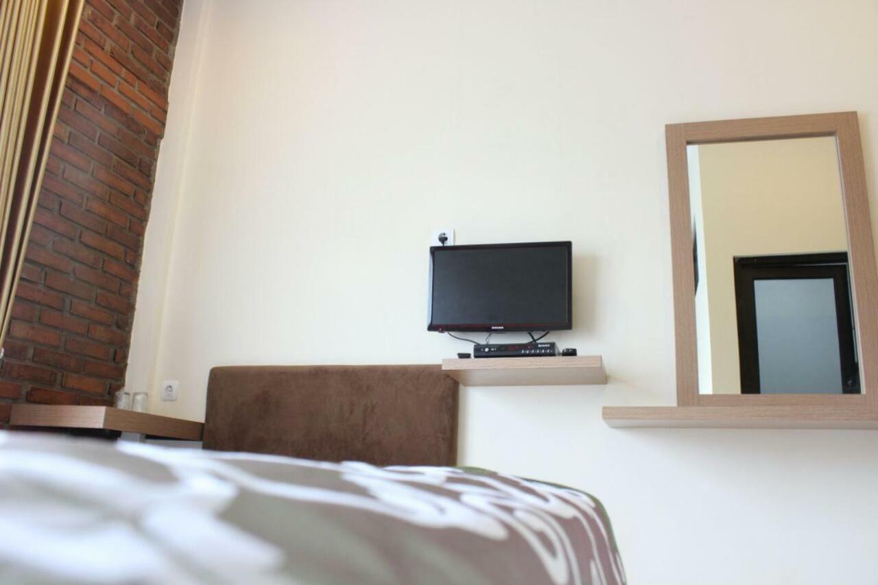 Amerta Giri Guest House โวโนโซโบ ภายนอก รูปภาพ